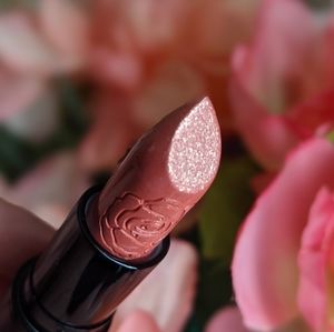 M.A.C x Selena Le Reina Lipstick : INVOLVIDABLE